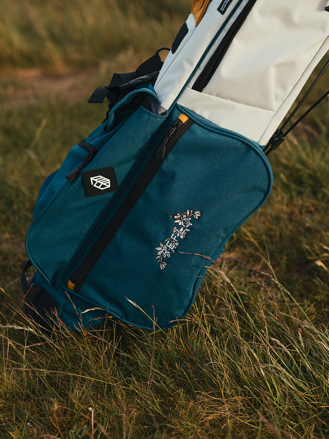 JONES ミントグリーン ゴルフバッグ Sefton Golf Bag - Jones Collaboration | Reflo