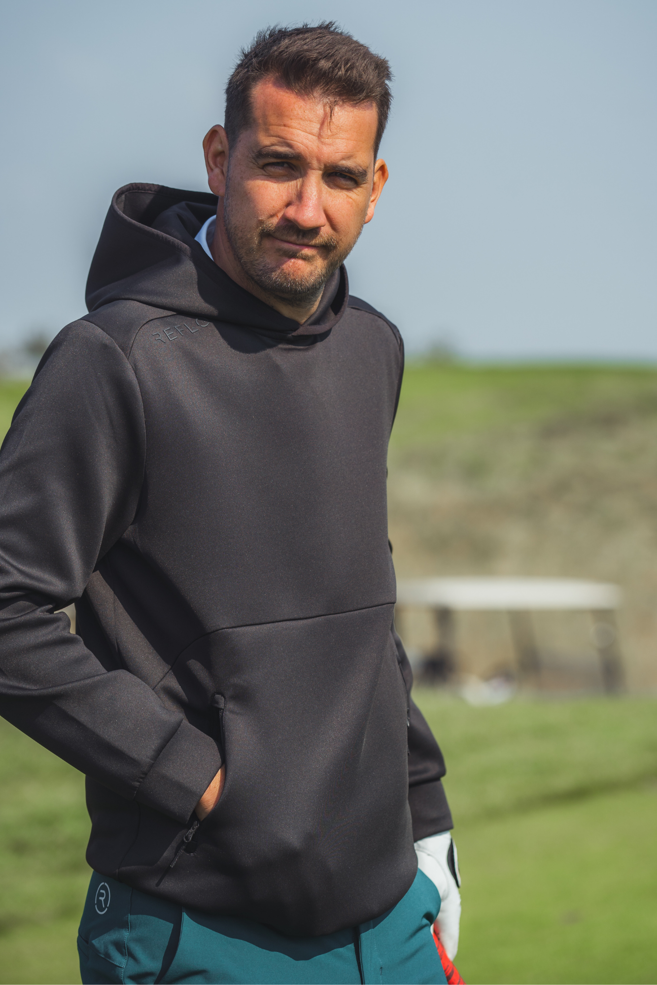 Tarim Hoodie Black Reflo Athleisure
